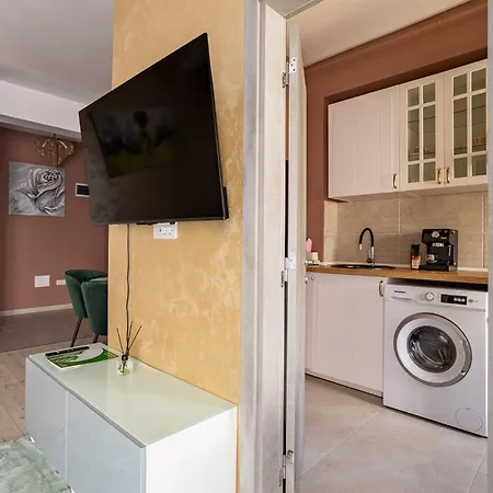 Smarald Wings 30 Бухарест