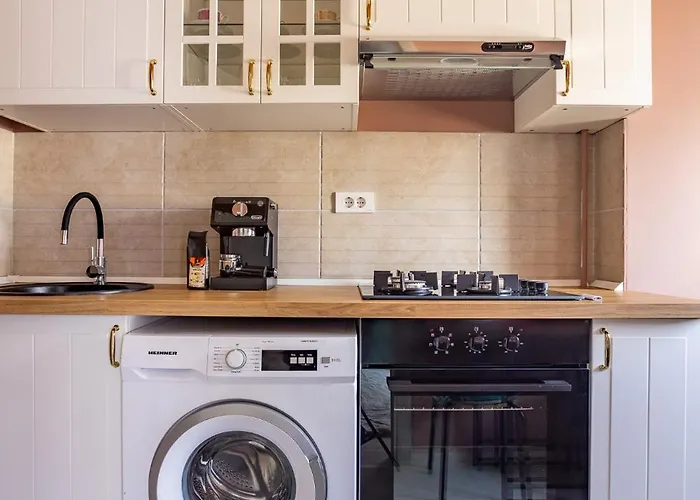 Smarald Wings 30 * Bucureşti