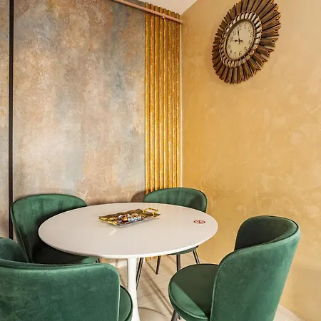 Smarald Wings 30 Bükreş